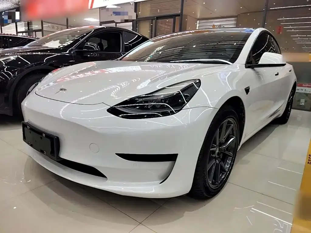 Tesla Model 3 — фото 8