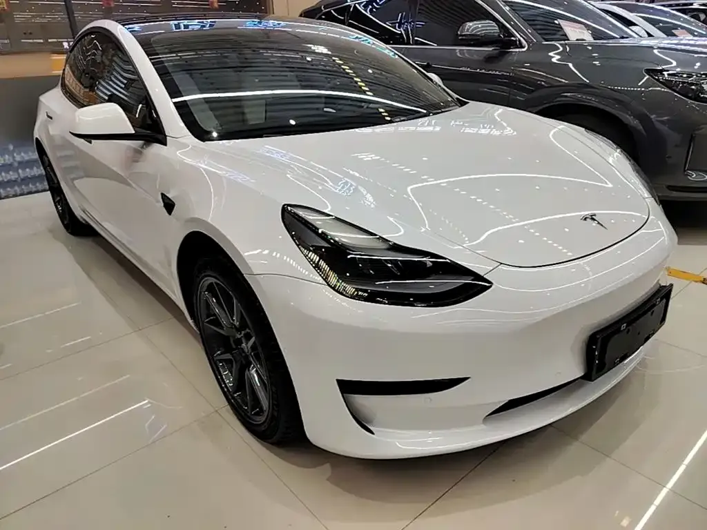 Tesla Model 3 — фото 6