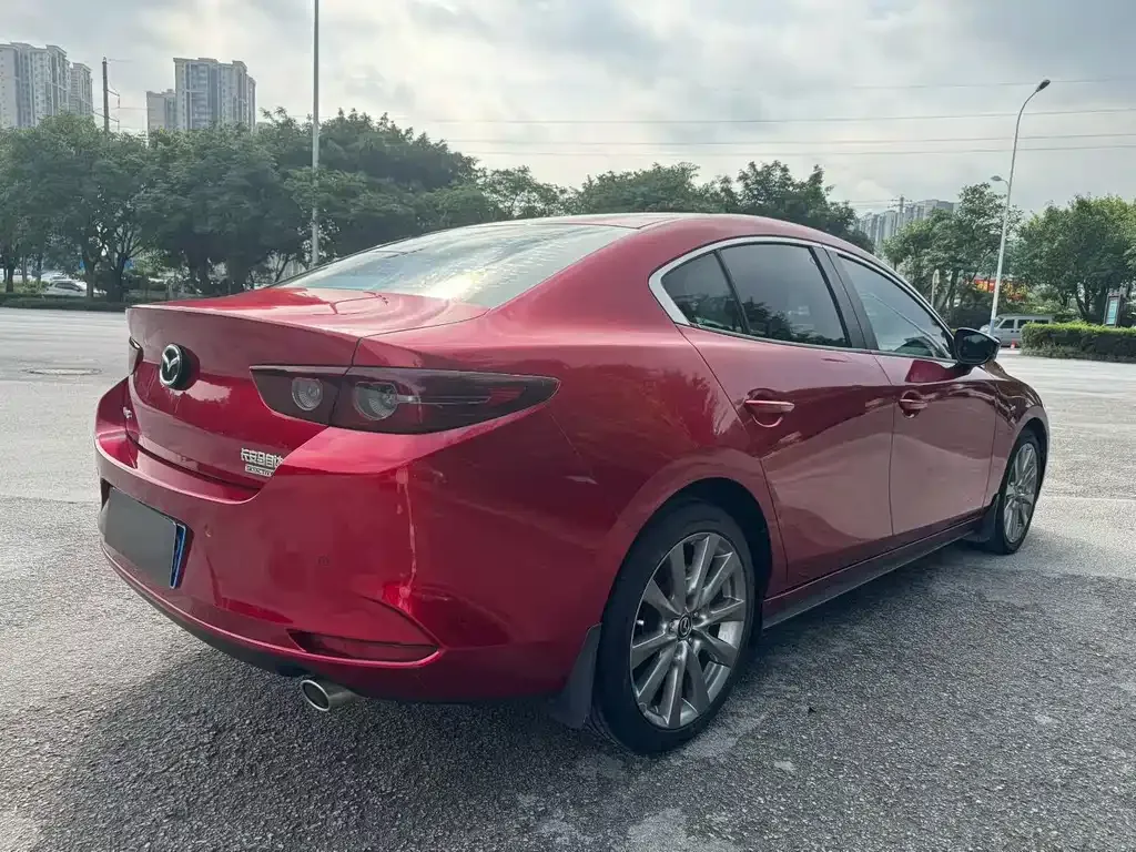 Mazda 3 Axela — фото 4