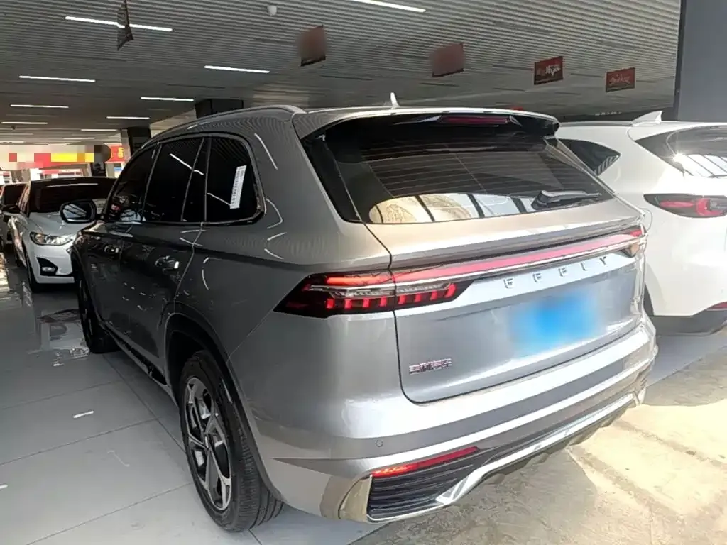 Geely Xingyue L — фото 3
