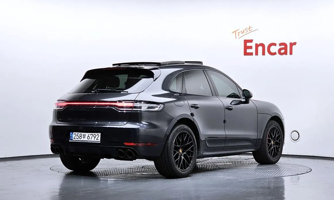Porsche Macan — фото 3