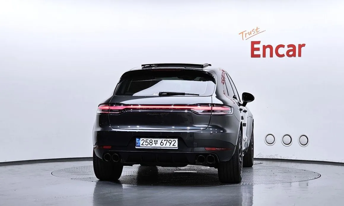 Porsche Macan — фото 4