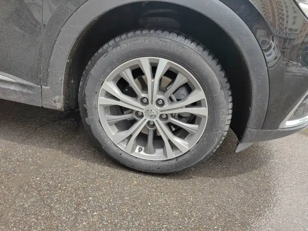 Buick Envision Plus — фото 10