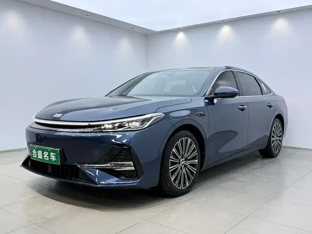 Geely 银河A7 EM — фото 1