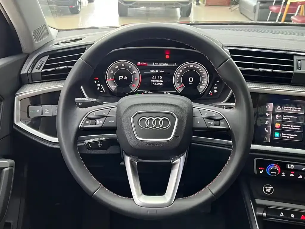 Audi Q3 — фото 5