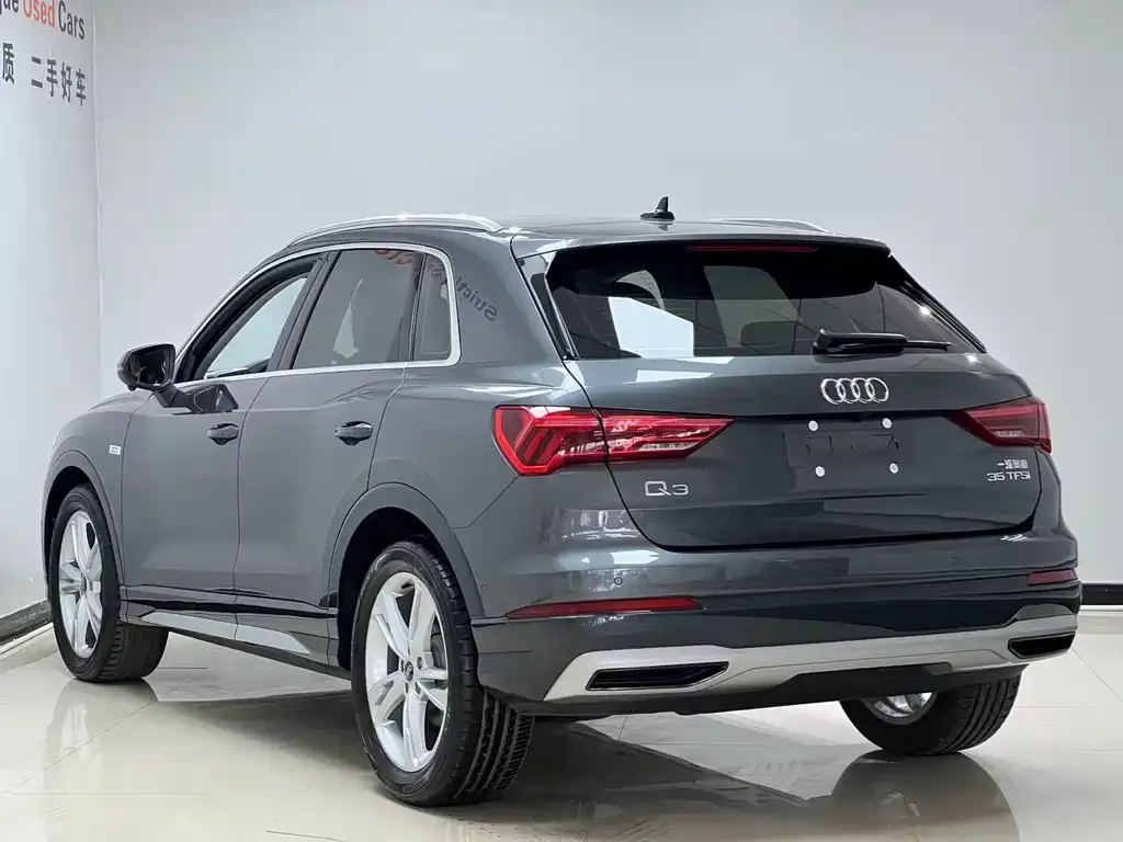 Audi Q3 — фото 8