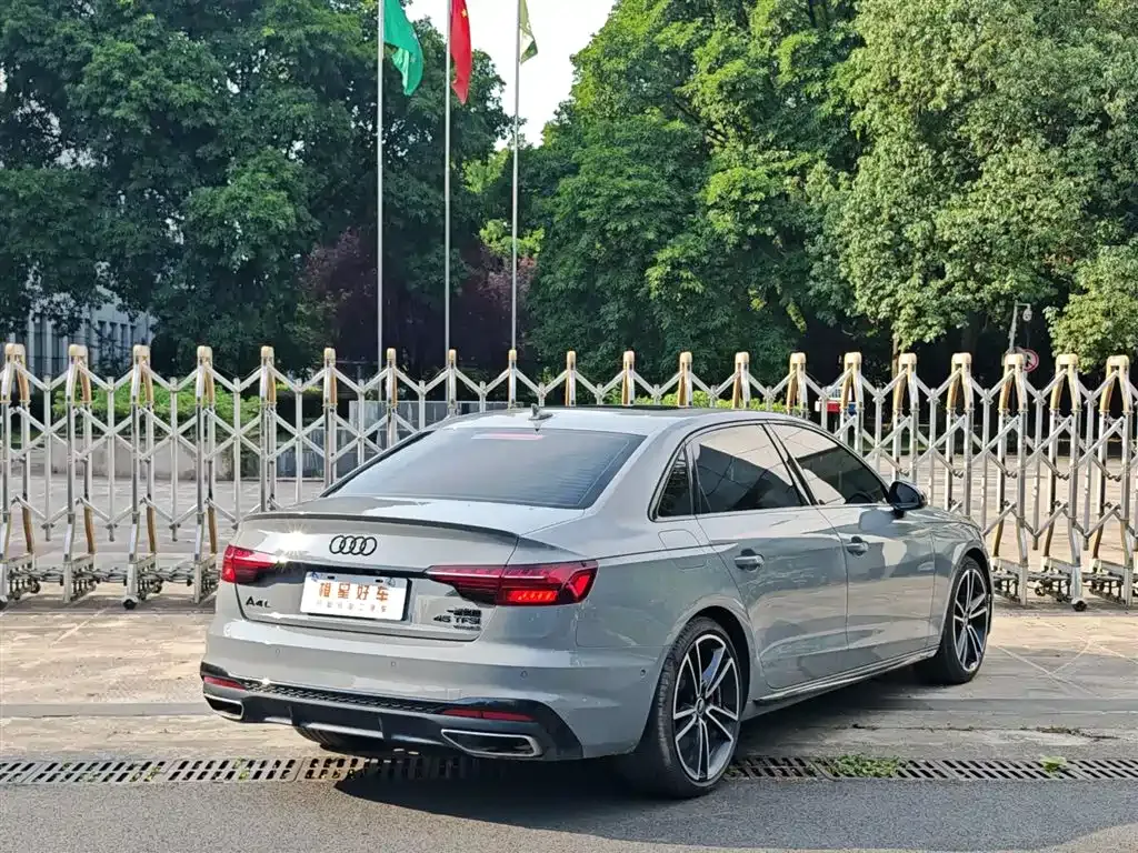 Audi A4L — фото 10