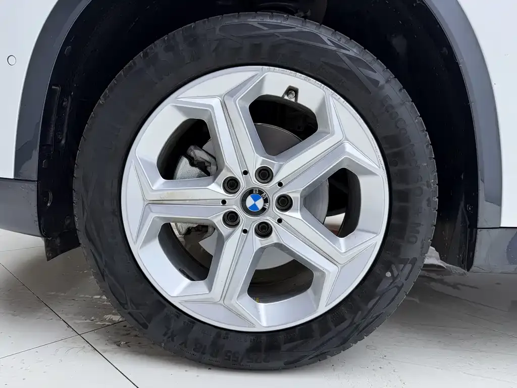 BMW X1 — фото 4