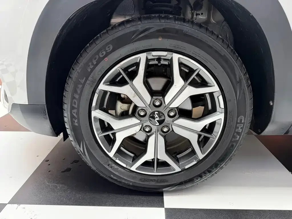 Kia KX3 — фото 8