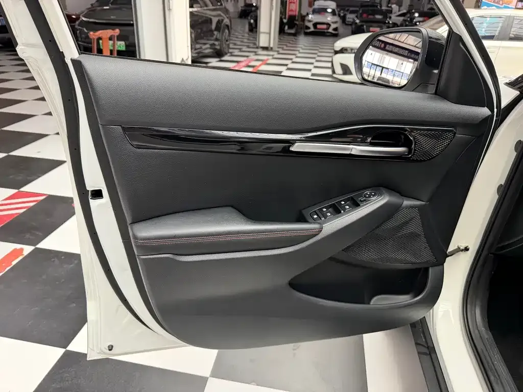 Kia KX3 — фото 4