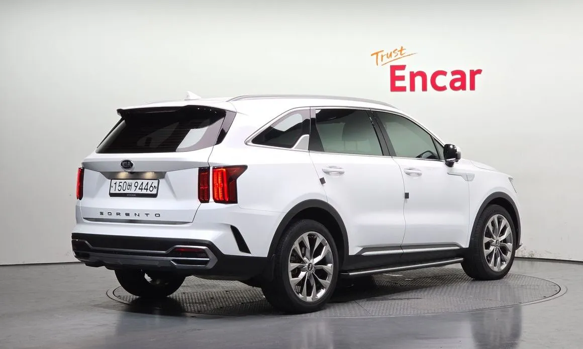 Kia Sorento — фото 4