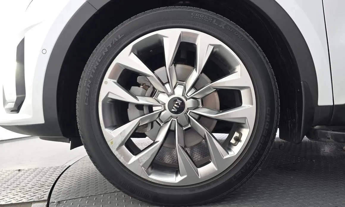 Kia Sorento — фото 10