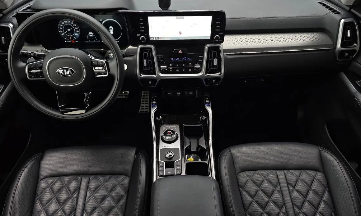 Kia Sorento — фото 9