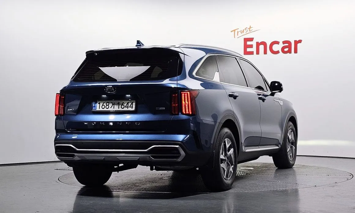 Kia Sorento — фото 3