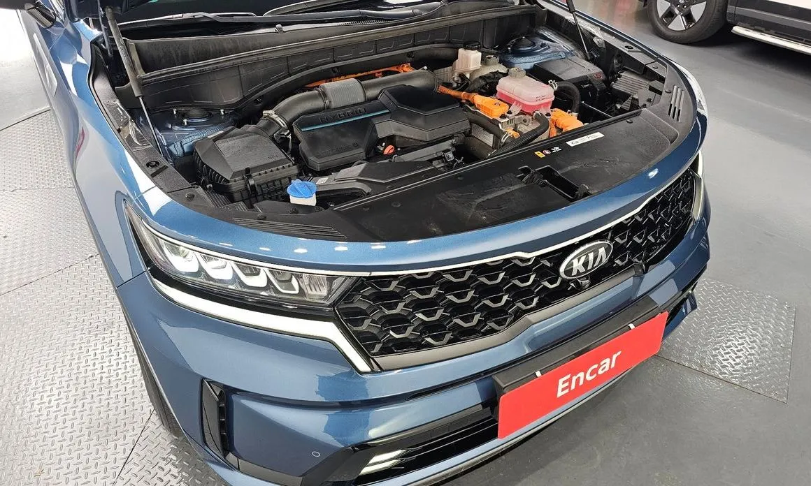 Kia Sorento — фото 7