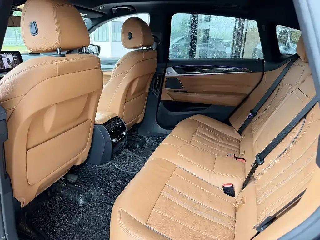 BMW 6 Series GT — фото 8