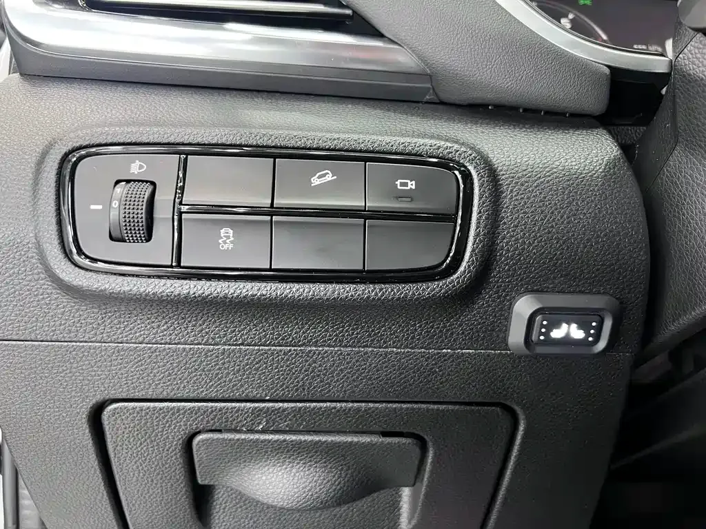GAC Motor GS4 Plus — фото 10