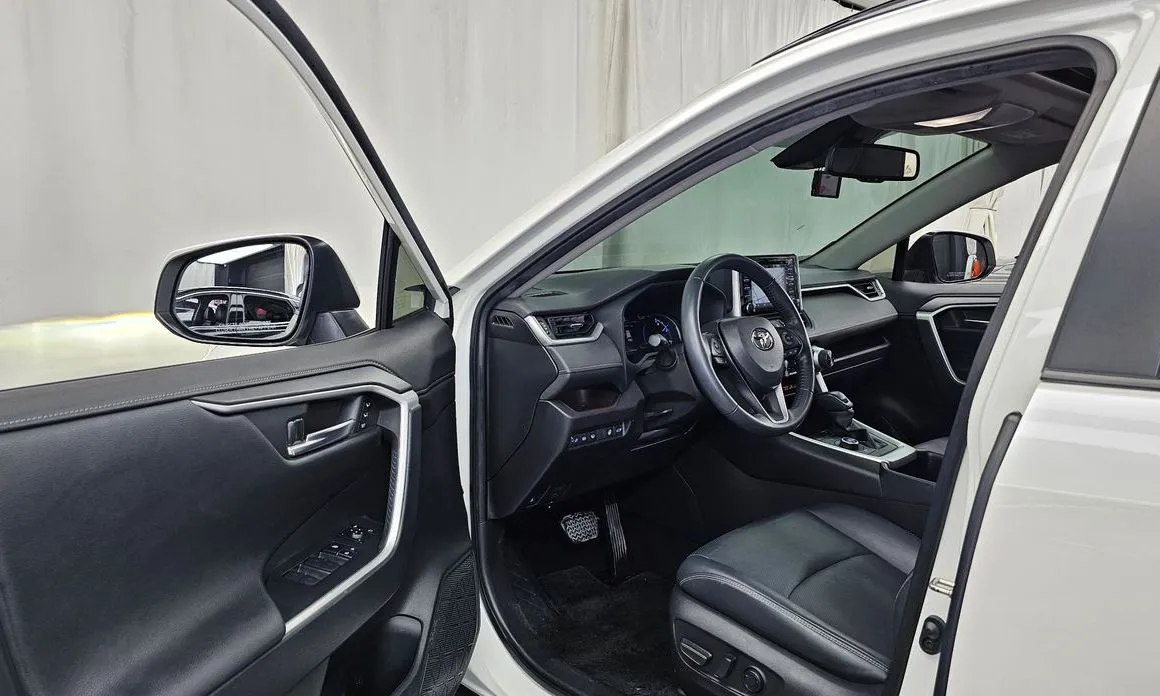 Toyota RAV4 2022 из KR, фото 9