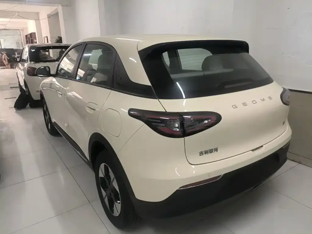 Geely Starburst — фото 9