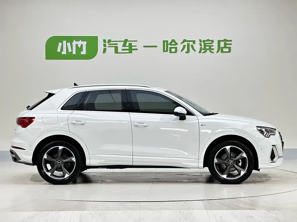 Audi Q3 — фото 5