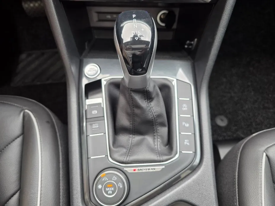 Volkswagen Tiguan — фото 10