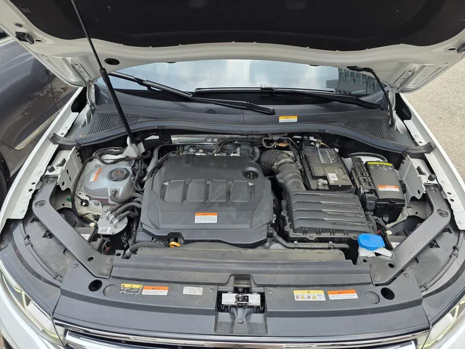 Volkswagen Tiguan — фото 9