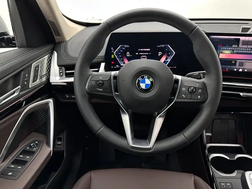 BMW X1 — фото 2