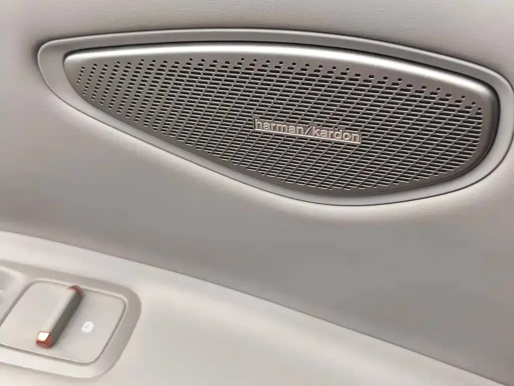 Lynk & Co Z10 — фото 5
