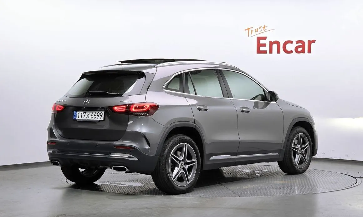 Mercedes-Benz GLA-Class — фото 8