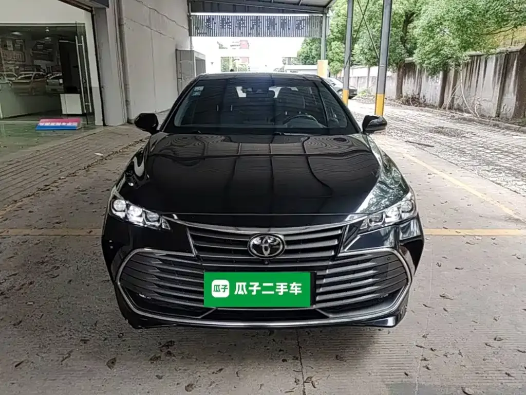 Toyota Avalon — фото 10