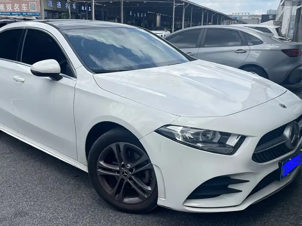 Mercedes-Benz A-Class — фото 10