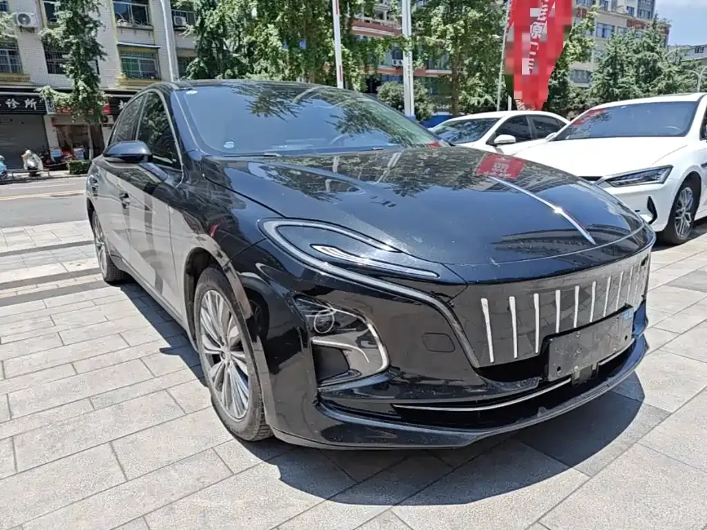 Hongqi E-QM5 — фото 8