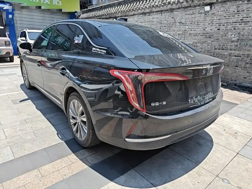 Hongqi E-QM5 — фото 5