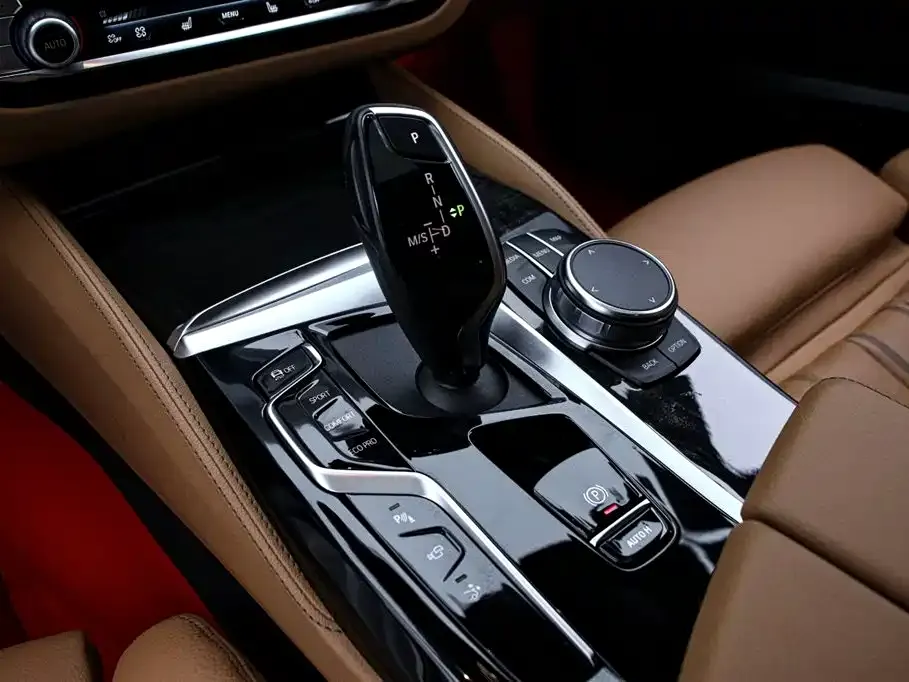 BMW 6 Series GT — фото 8