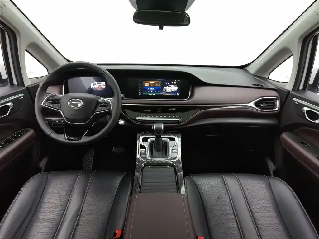 GAC Motor Trumpchi M6 — фото 7