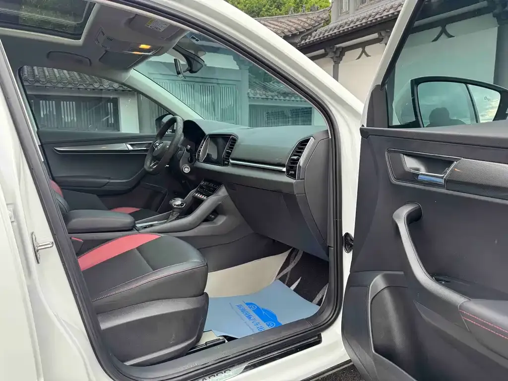 Skoda Karoq — фото 6