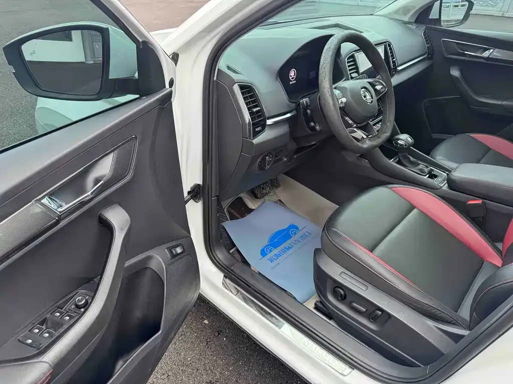 Skoda Karoq — фото 10