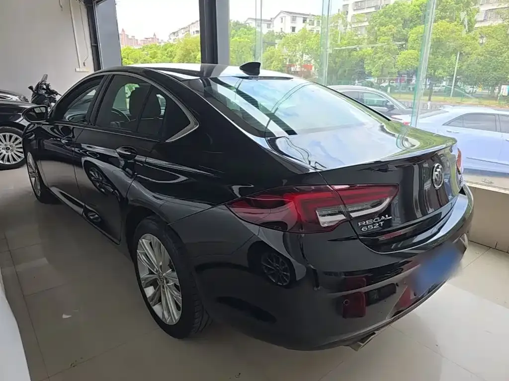 Buick Regal — фото 10