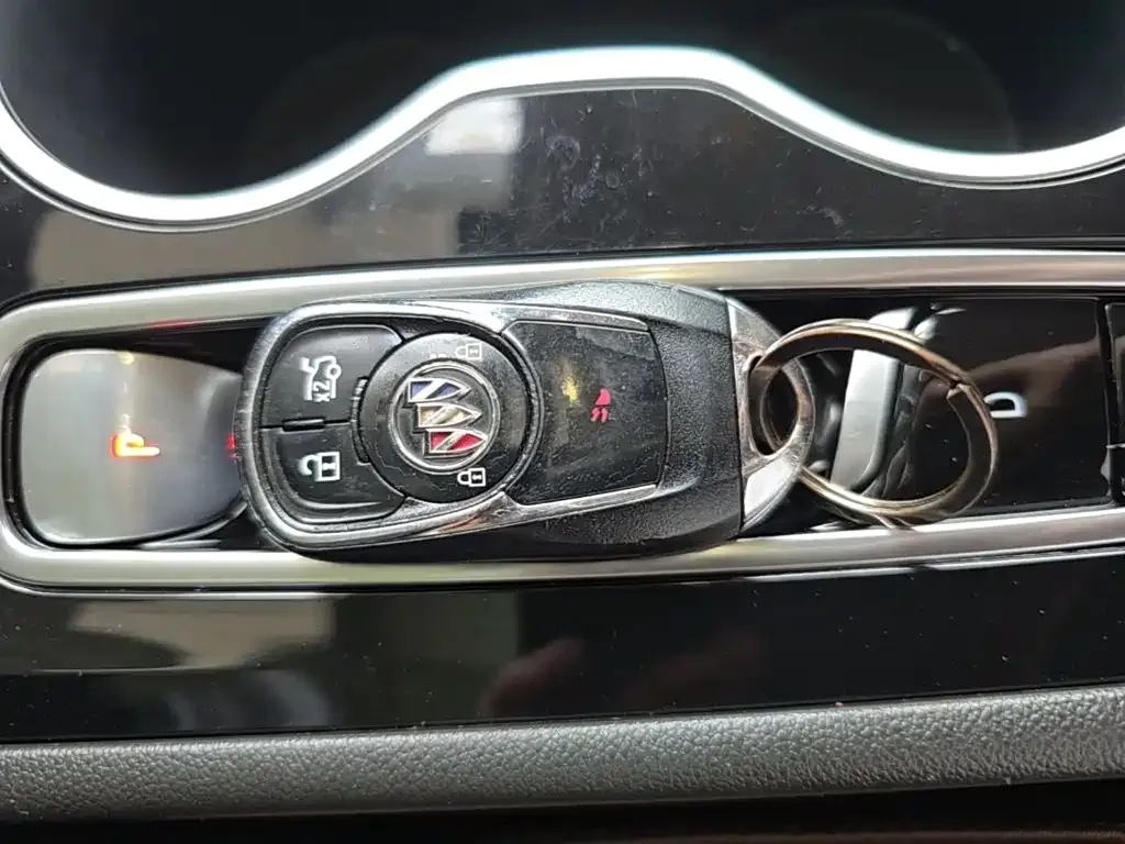 Buick Regal — фото 6
