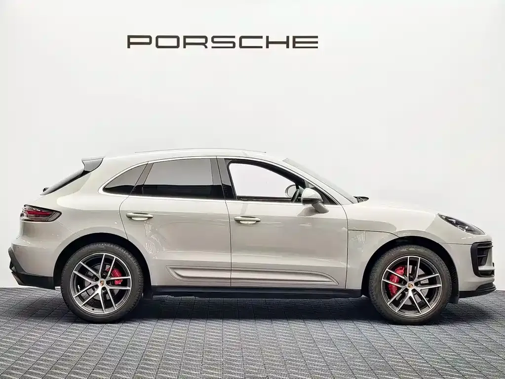 Porsche Macan — фото 7