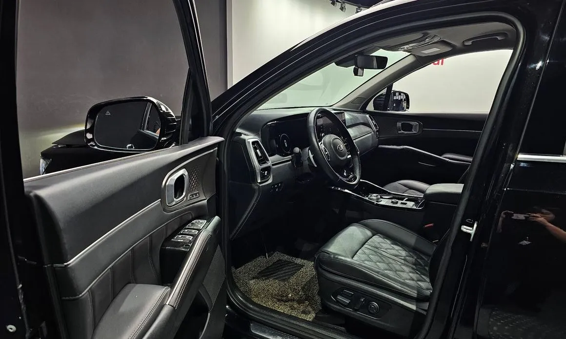 Kia Sorento — фото 7