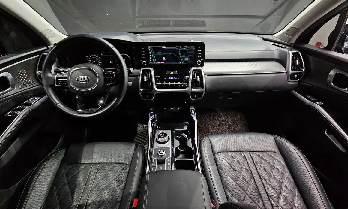 Kia Sorento — фото 10