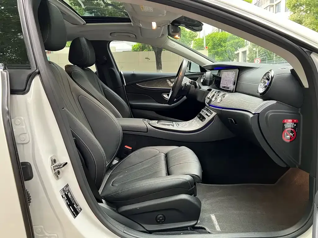 Mercedes-Benz CLS — фото 6