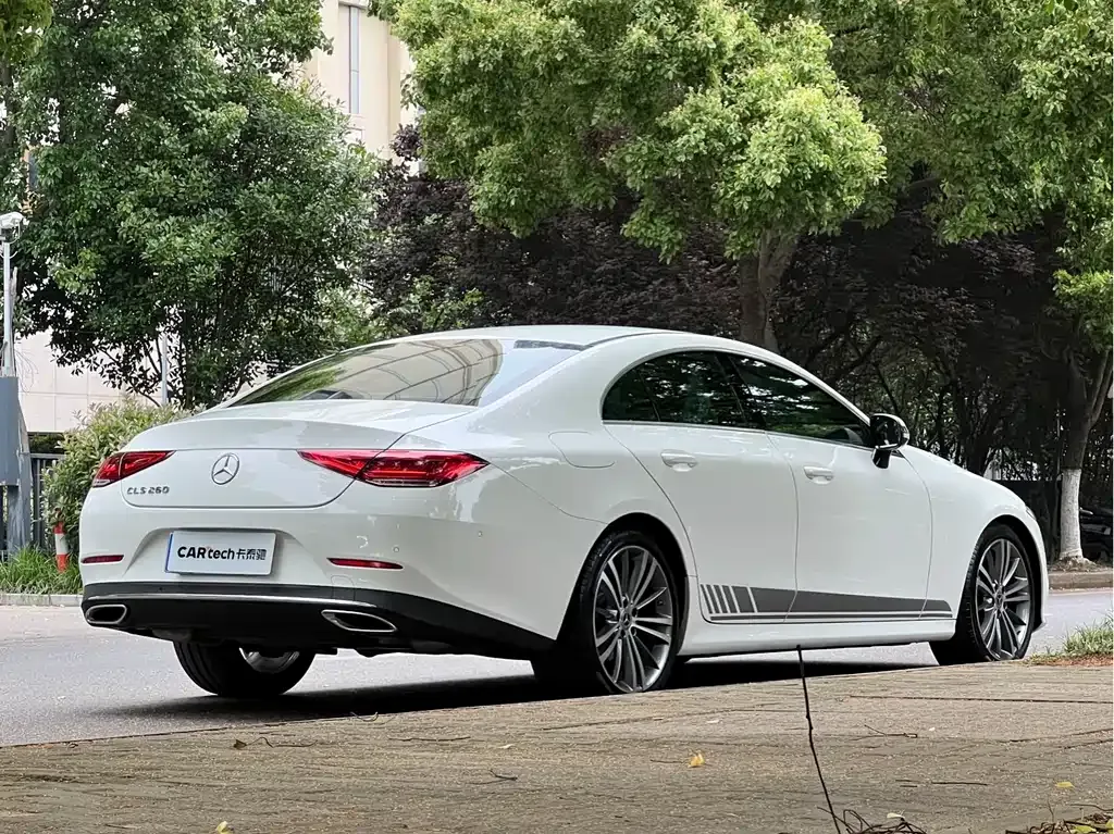 Mercedes-Benz CLS — фото 7