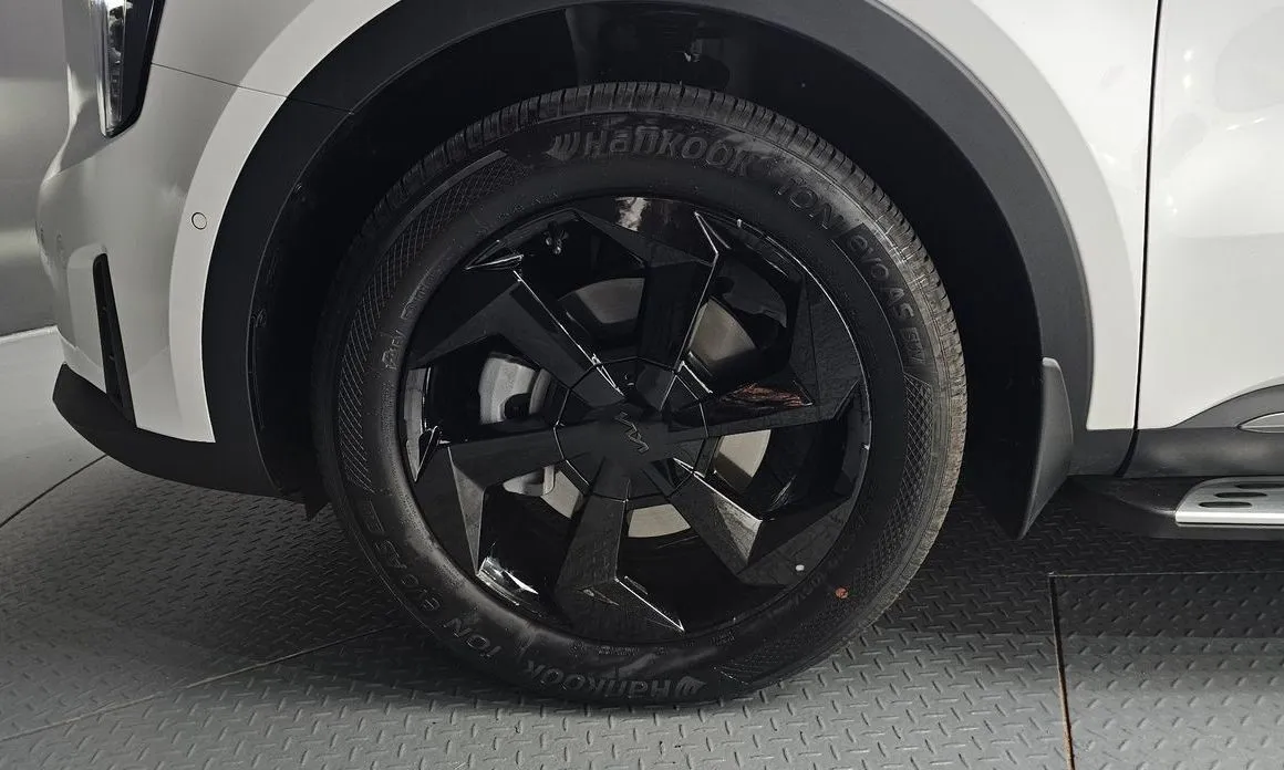 Kia Sorento — фото 3