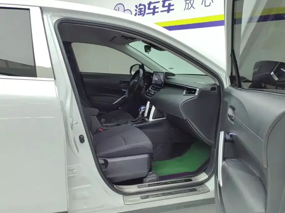 Toyota Corolla Cross — фото 4