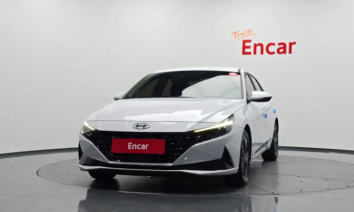 Hyundai AVANTE — фото 3