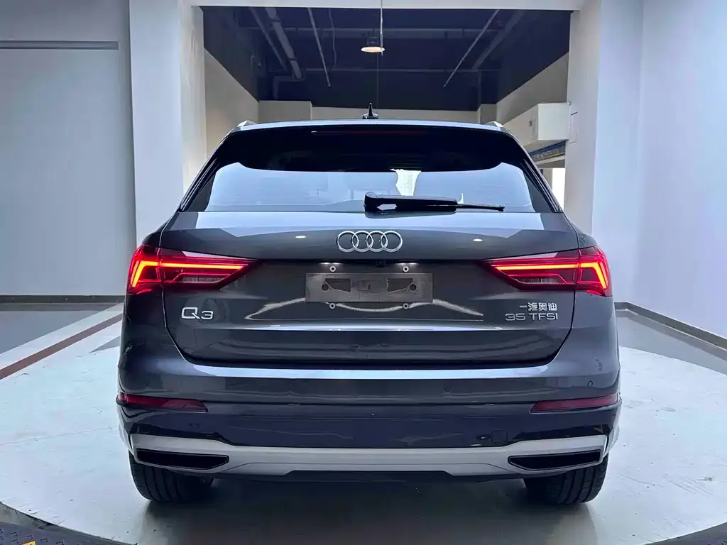 Audi Q3 — фото 5