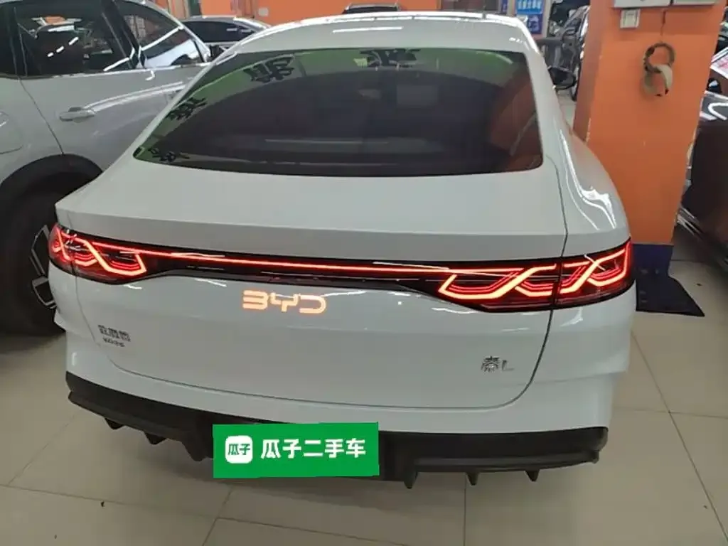 BYD Qin L — фото 8