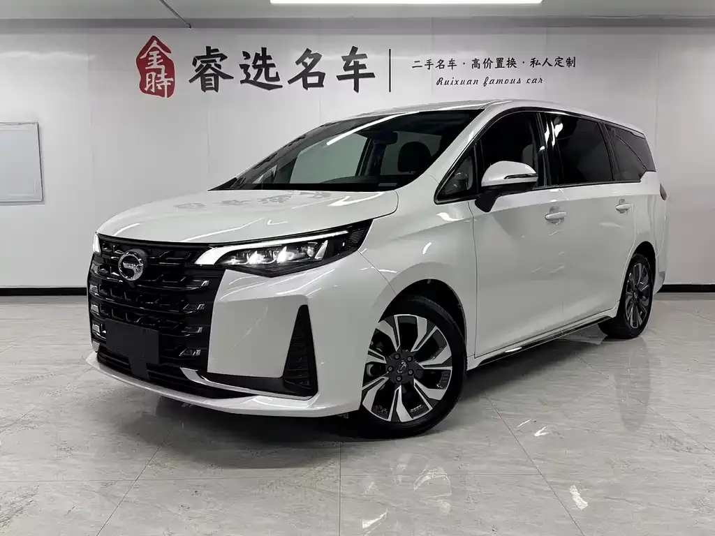 GAC Motor Trumpchi M6 — фото 1